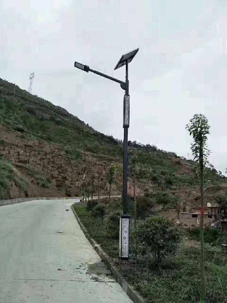 道外区仿古太阳能路灯